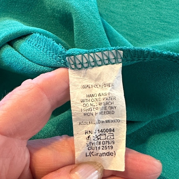 See You Monday Elegant Green Spaghetti Strap Slip Dress - Picture 9 of 9